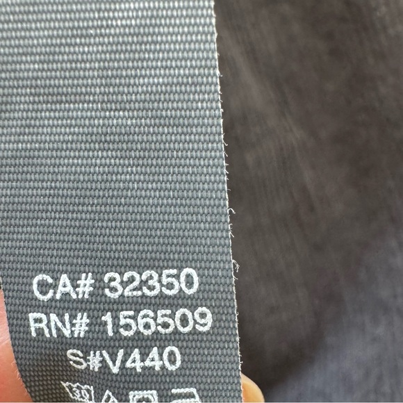 Vuori Optimist charcoal gray corduroy pants Large - Picture 7 of 8
